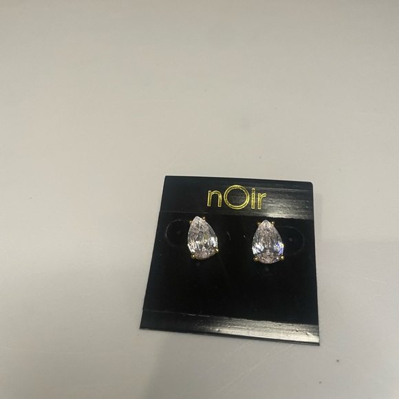 nOir Fashion Jewelry Gold and Silver Teardrop‎ Gold Plated Earrings - Picture 5 of 6